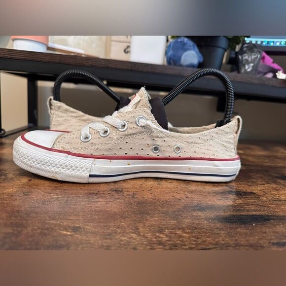 Tan Eyelet Converse size 7 - Picture 6 of 10